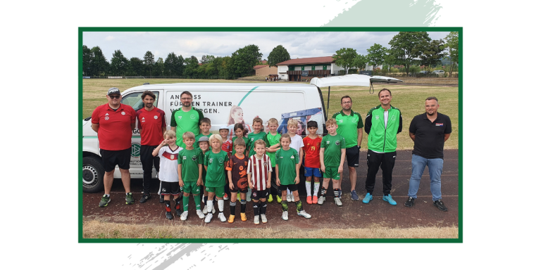 DFB-Mobil begeistert Kinder und Trainer beim SV Langensendelbach